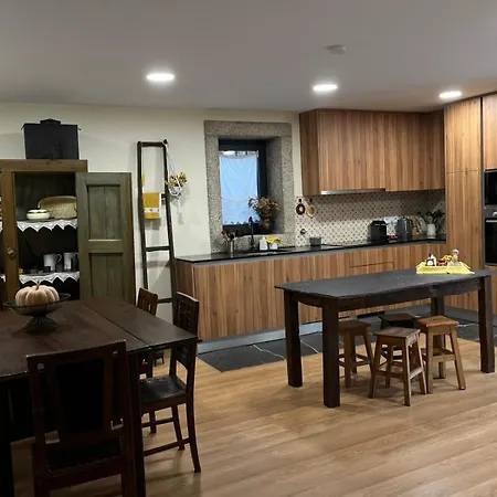 New Honey House, Serra Do Marao Ansiaes-amarante *