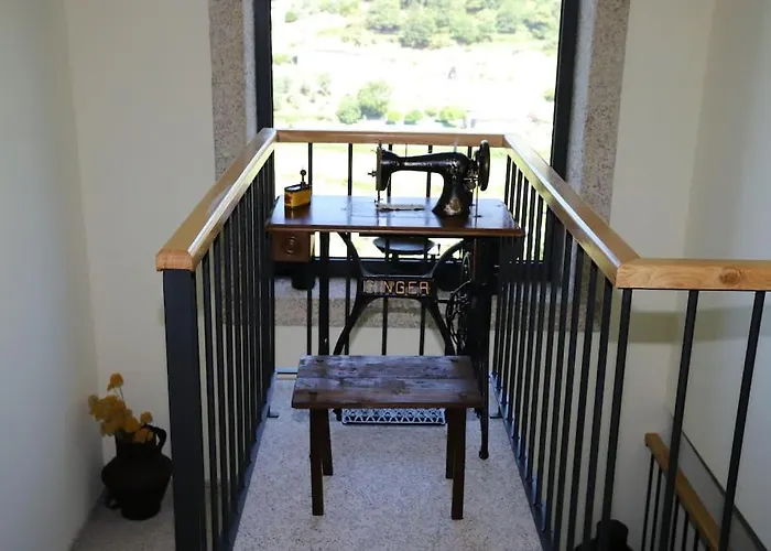 New Honey House, Serra Do Marao Ansiaes-amarante *