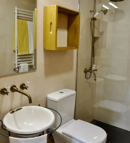 New Honey House, Serra Do Marao Ansiaes-amarante