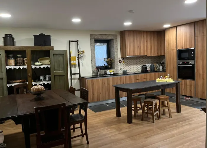 New Honey House, Serra Do Marao Ansiaes-amarante *